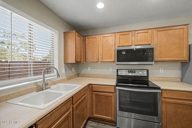 16025 N 168TH Avenue, Surprise, AZ 85388