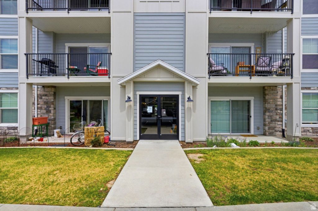 Image 17 of property listing at 1128 S 820 E #1303, Heber City, UT 84032