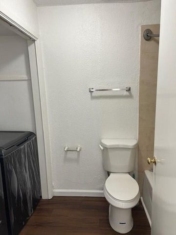 10555 Turtlewood Court 516, Houston, TX 77072