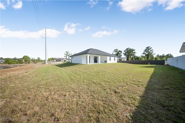 50 Denis AVE S, Lehigh Acres, FL 33976