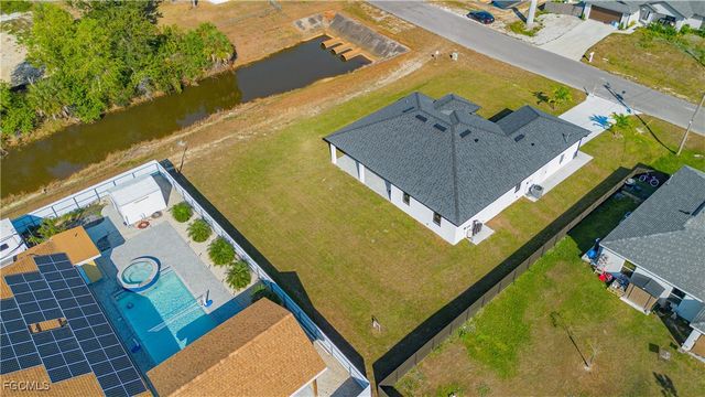50 Denis AVE S, Lehigh Acres, FL 33976