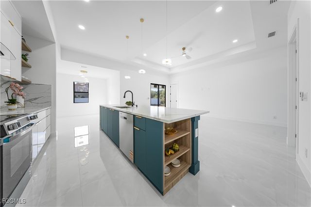 50 Denis AVE S, Lehigh Acres, FL 33976