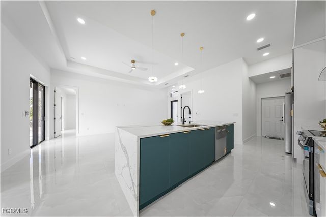 50 Denis AVE S, Lehigh Acres, FL 33976