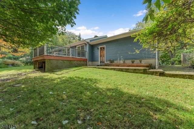 25 Starview Dr, Hillsborough Twp., NJ 08844
