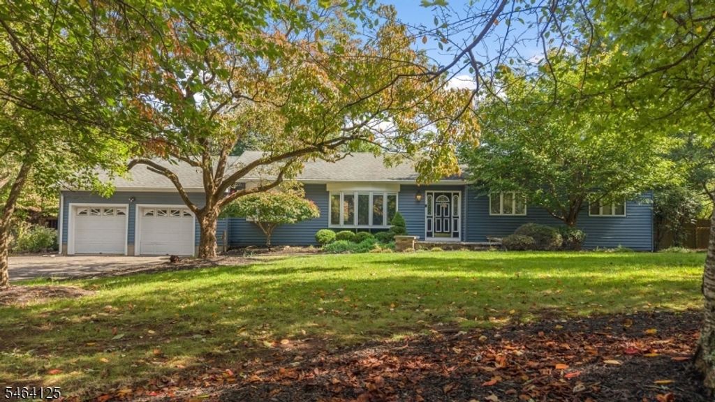 25 Starview Dr, Hillsborough Twp., NJ 08844