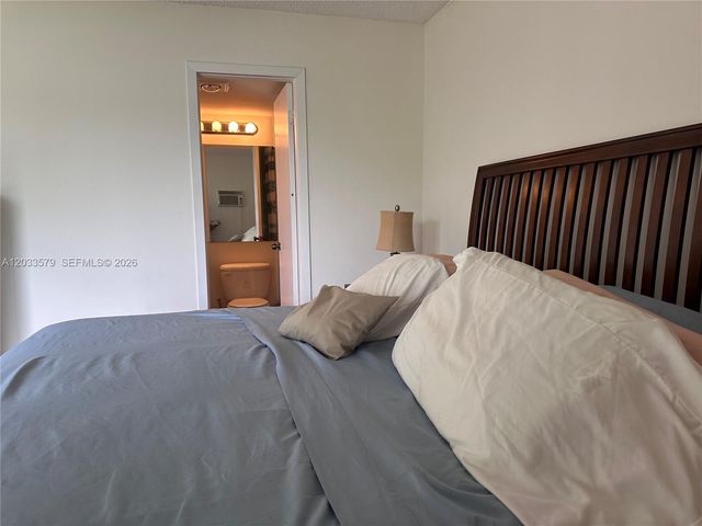 569 Fanshaw N 569 569, Boca Raton, FL 33434