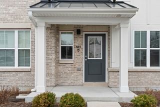 103 E Crystal Lake Avenue D, Crystal Lake, IL 60014