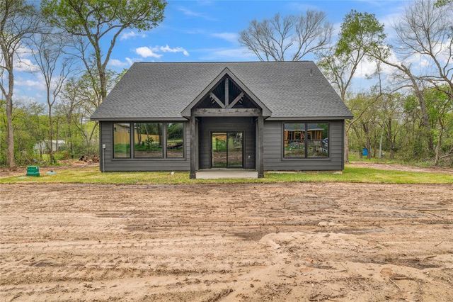 24717 Sligo St, Hempstead, TX 77445