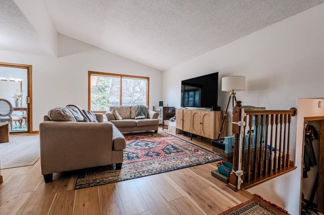 1607 American Way S, Fargo, ND 58103