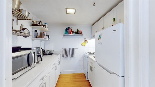 513 Beacon 10, Boston, MA 02215
