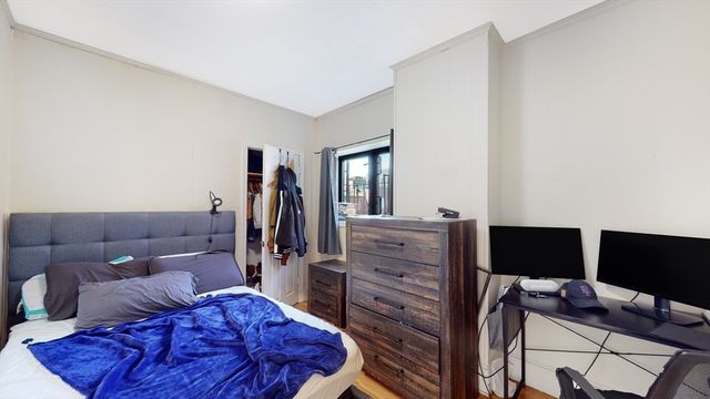 513 Beacon 10, Boston, MA 02215