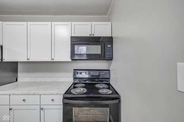 330 N Bradley Avenue, Indianapolis, IN 46201