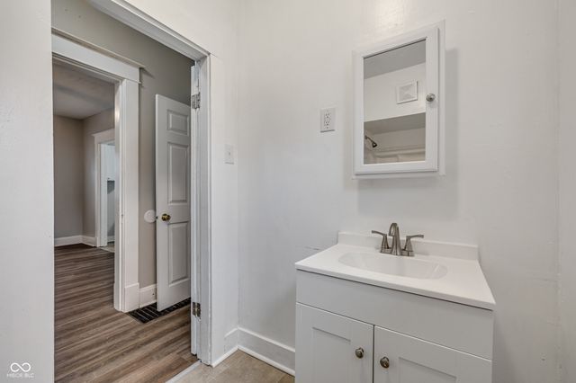 330 N Bradley Avenue, Indianapolis, IN 46201