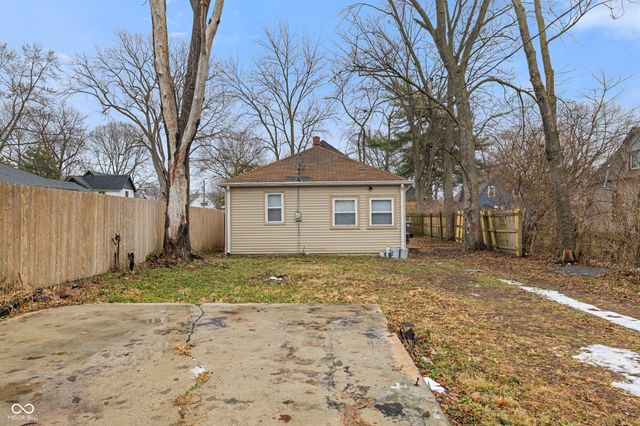 330 N Bradley Avenue, Indianapolis, IN 46201