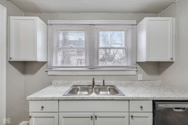 330 N Bradley Avenue, Indianapolis, IN 46201