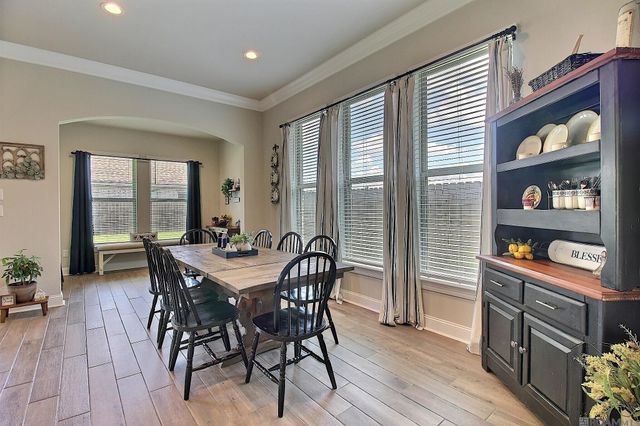 38390 Parliament Dr, Prairieville, LA 70769