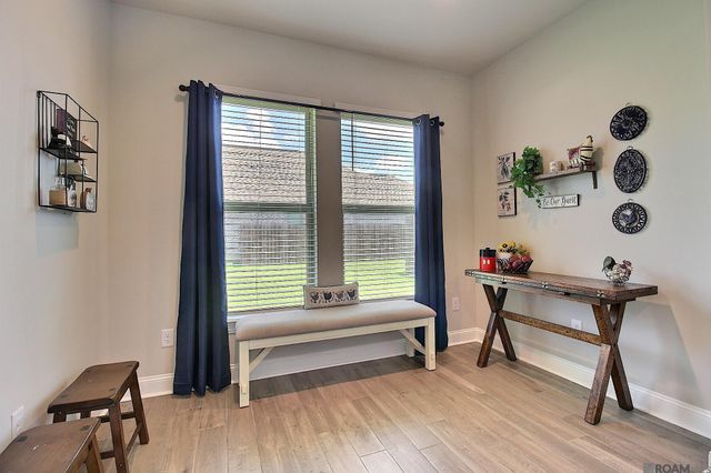 38390 Parliament Dr, Prairieville, LA 70769