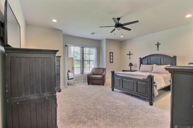 38390 Parliament Dr, Prairieville, LA 70769
