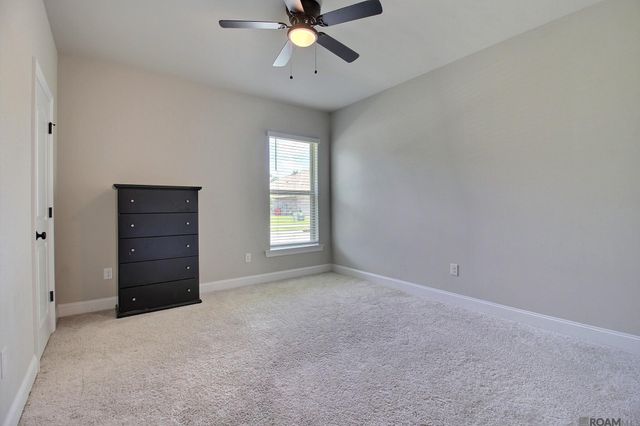 38390 Parliament Dr, Prairieville, LA 70769