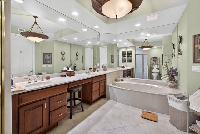 113 Palm Point Circle A, Palm Beach Gardens, FL 33418