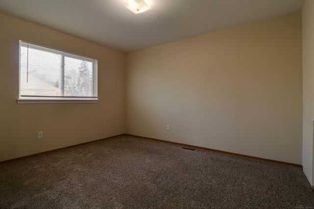 35080 Mabon Drive, Clinton Twp, MI 48035