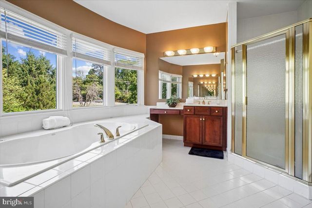 11040 HEATHLAND DR, Oakton, VA 22124