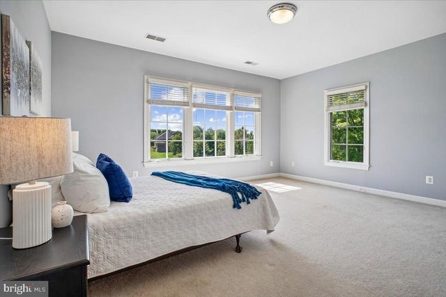 11040 HEATHLAND DR, Oakton, VA 22124