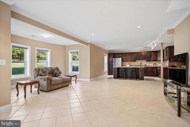 11040 HEATHLAND DR, Oakton, VA 22124