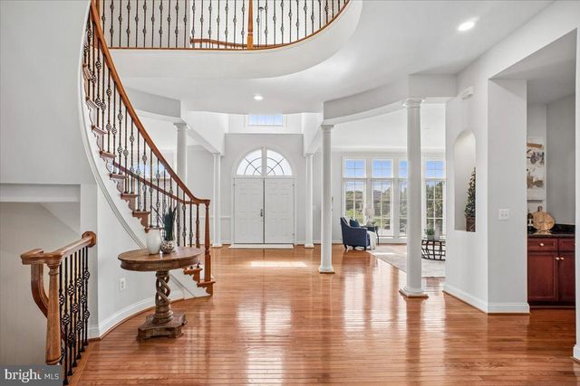 11040 HEATHLAND DR, Oakton, VA 22124