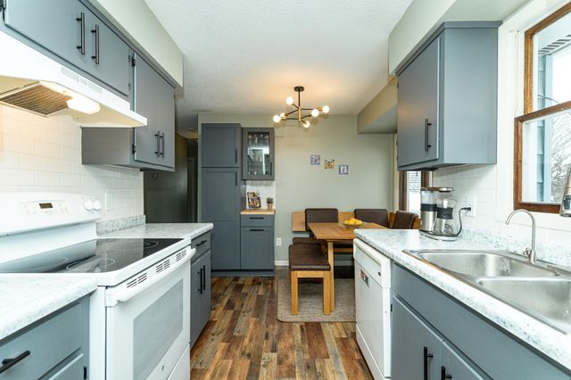 4054 4th Place NW, Rochester, MN 55901