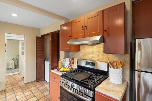 665 Pine Avenue, Pacific Grove, CA 93950
