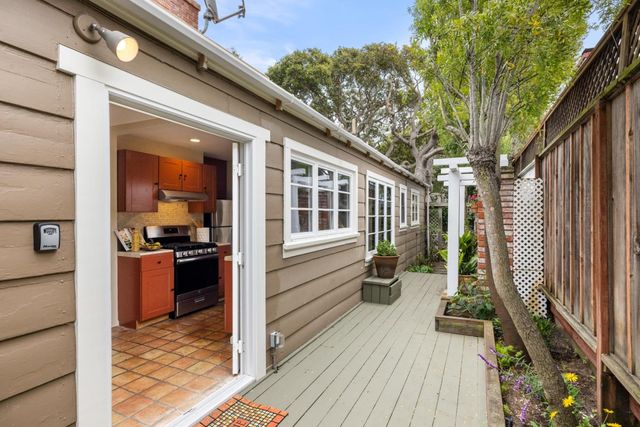 665 Pine Avenue, Pacific Grove, CA 93950