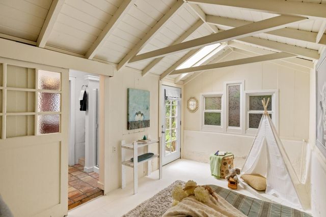 665 Pine Avenue, Pacific Grove, CA 93950