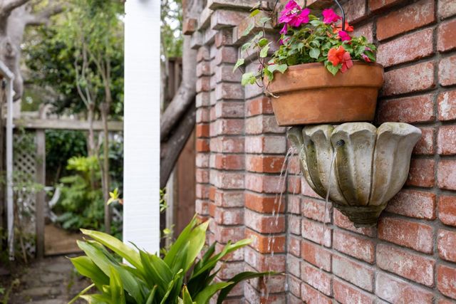 665 Pine Avenue, Pacific Grove, CA 93950