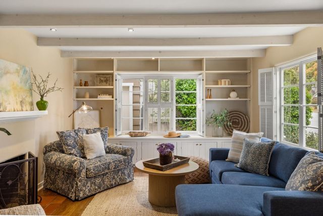 665 Pine Avenue, Pacific Grove, CA 93950