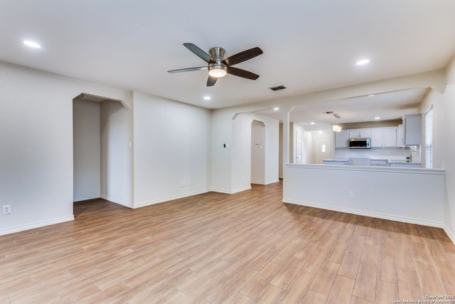 13327 Asbury Vis, San Antonio, TX 78249