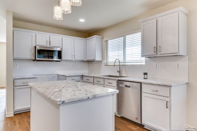 13327 Asbury Vis, San Antonio, TX 78249