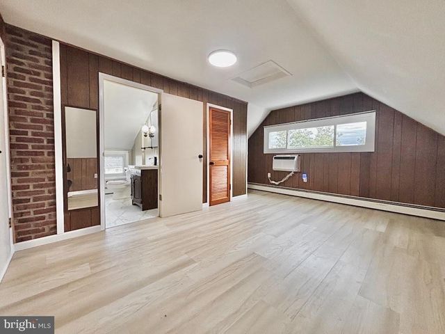 289 GOLDENRIDGE DR, Levittown, PA 19057