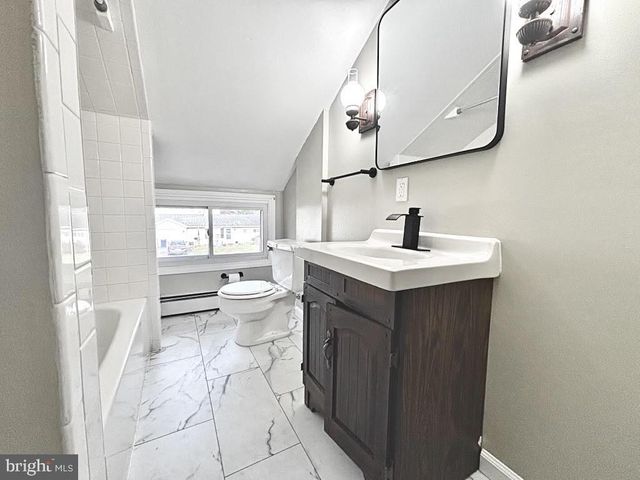 289 GOLDENRIDGE DR, Levittown, PA 19057