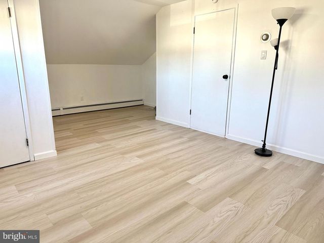 289 GOLDENRIDGE DR, Levittown, PA 19057