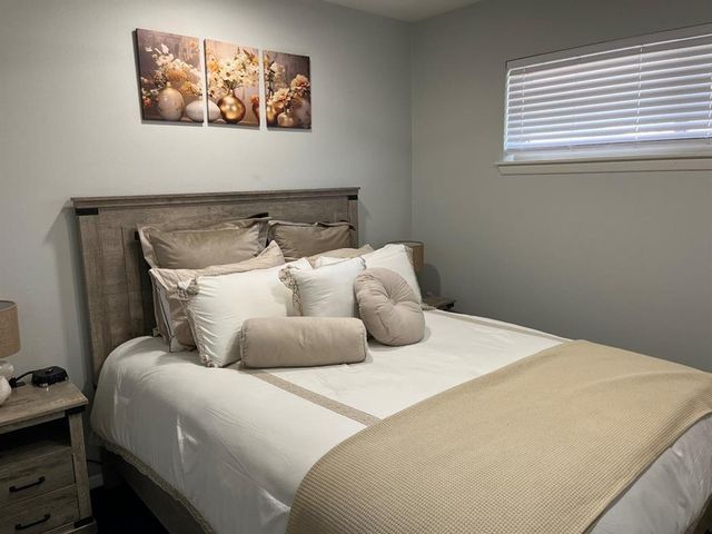 5900 NW 82nd Circle, Oklahoma City, OK 73132