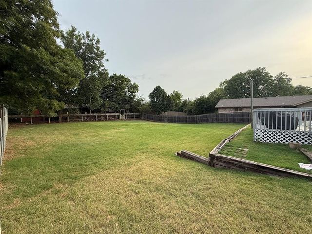5900 NW 82nd Circle, Oklahoma City, OK 73132