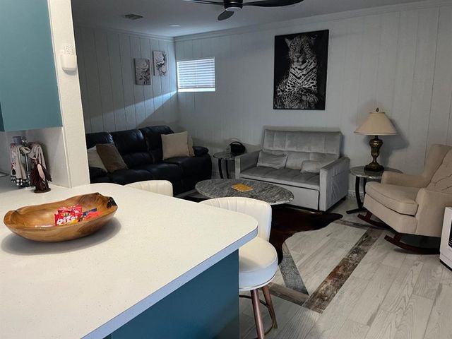 5900 NW 82nd Circle, Oklahoma City, OK 73132