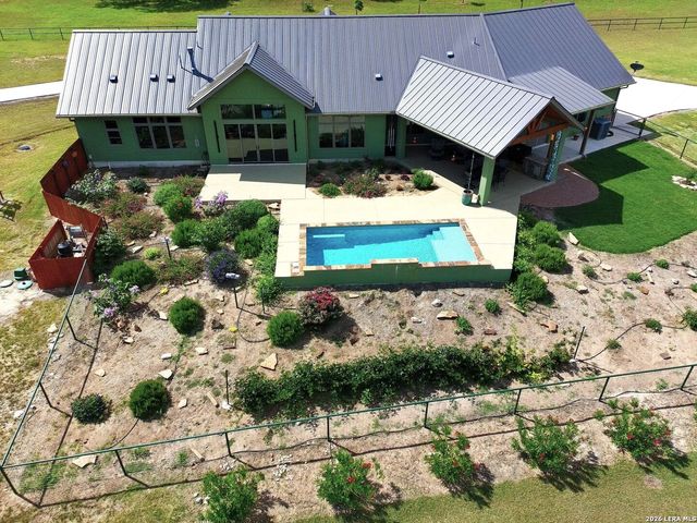 236 Bridle Chase, Bandera, TX 78003