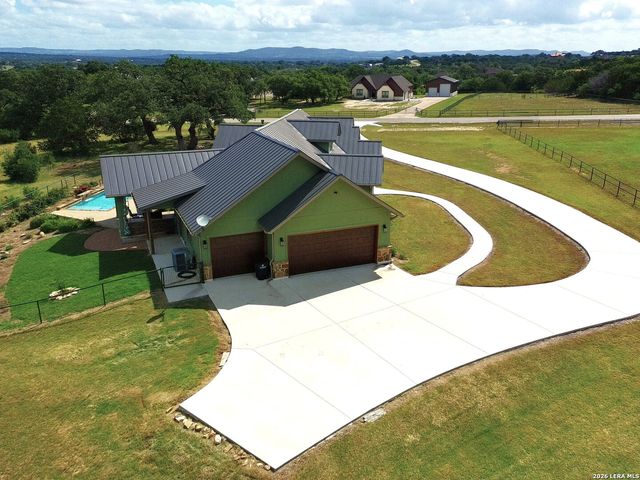 236 Bridle Chase, Bandera, TX 78003