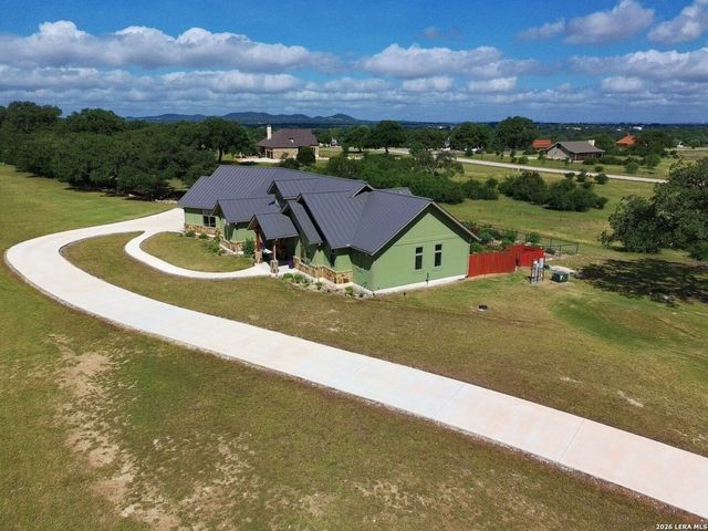 236 Bridle Chase, Bandera, TX 78003