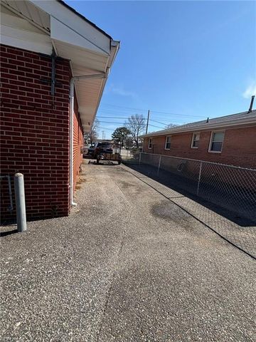 8 Rip Rap RD, Hampton, VA 23669