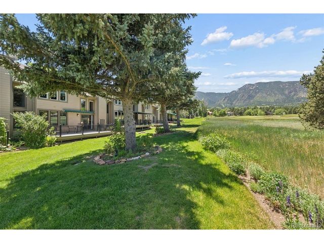28 Woodbridge Dr, Colorado Springs, CO 80906