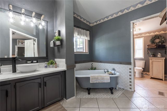 254 Macomber Road, Chehalis, WA 98532