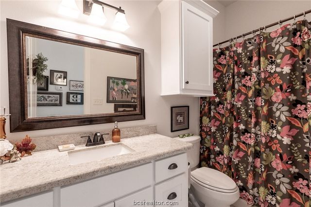 8500 Green Branch Loop, Bryan, TX 77808